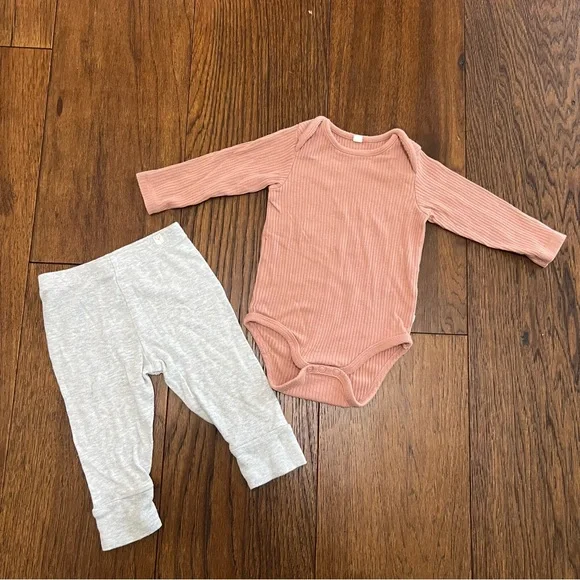 Mori Baby Bamboo Onesie and Pants Set - Picture 1 of 10
